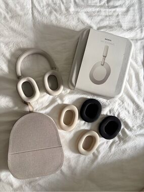 Sony Over-Ear Headphones with Ivory and Black Cushions and Beige Case